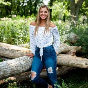 Meet your Posher, Mikayla